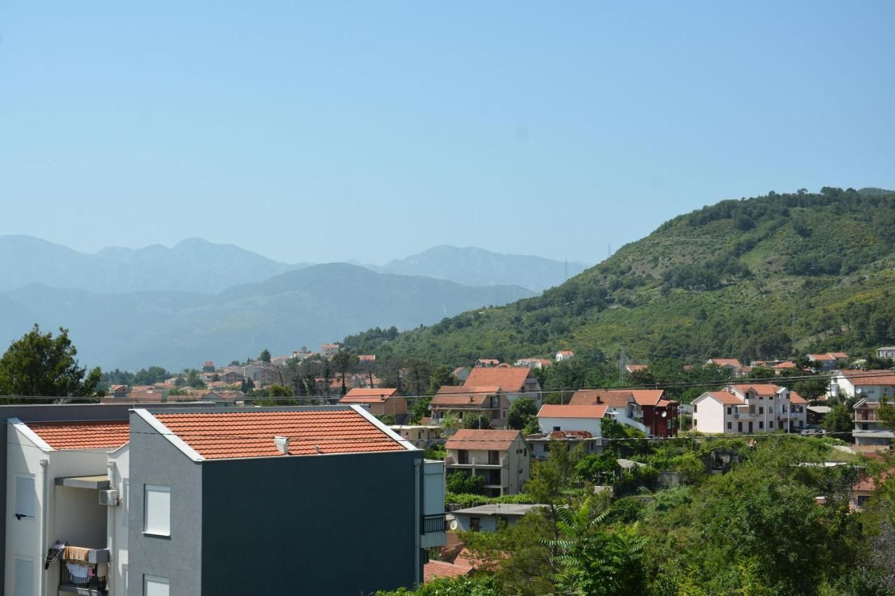 Апартаменты Apartments Crnogorac Тиват