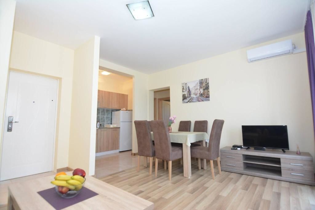 Апартаменты Apartments Crnogorac Тиват