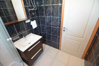 Апартаменты Apartments Crnogorac Тиват Апартаменты с 2 спальнями-18