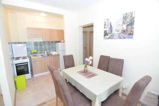 Апартаменты Apartments Crnogorac Тиват Апартаменты с 2 спальнями-26